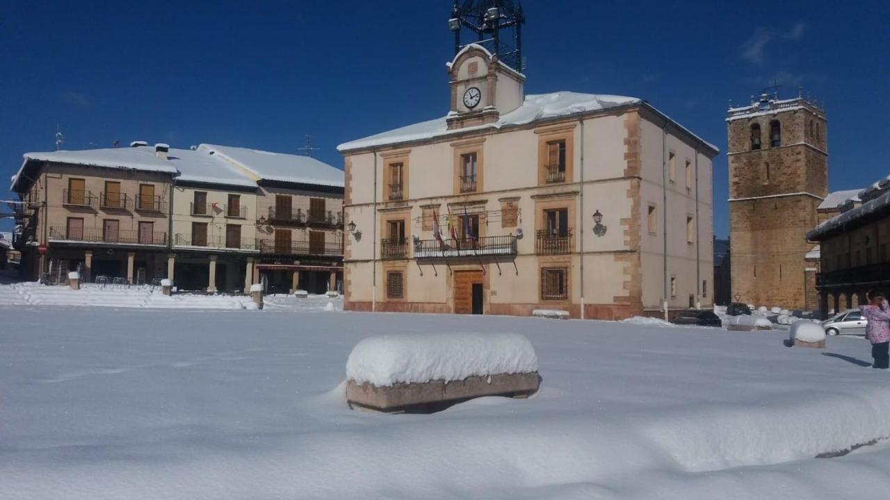 Apartamento Marcajada Riaza Bagian luar foto