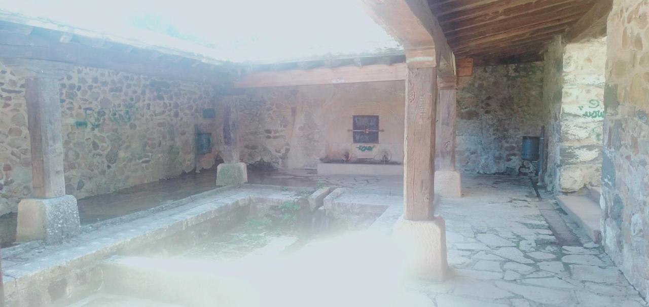 Apartamento Marcajada Riaza Bagian luar foto
